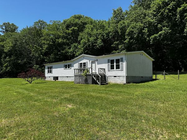 599 Defeated Creek Hwy , Carthage, TN 37030