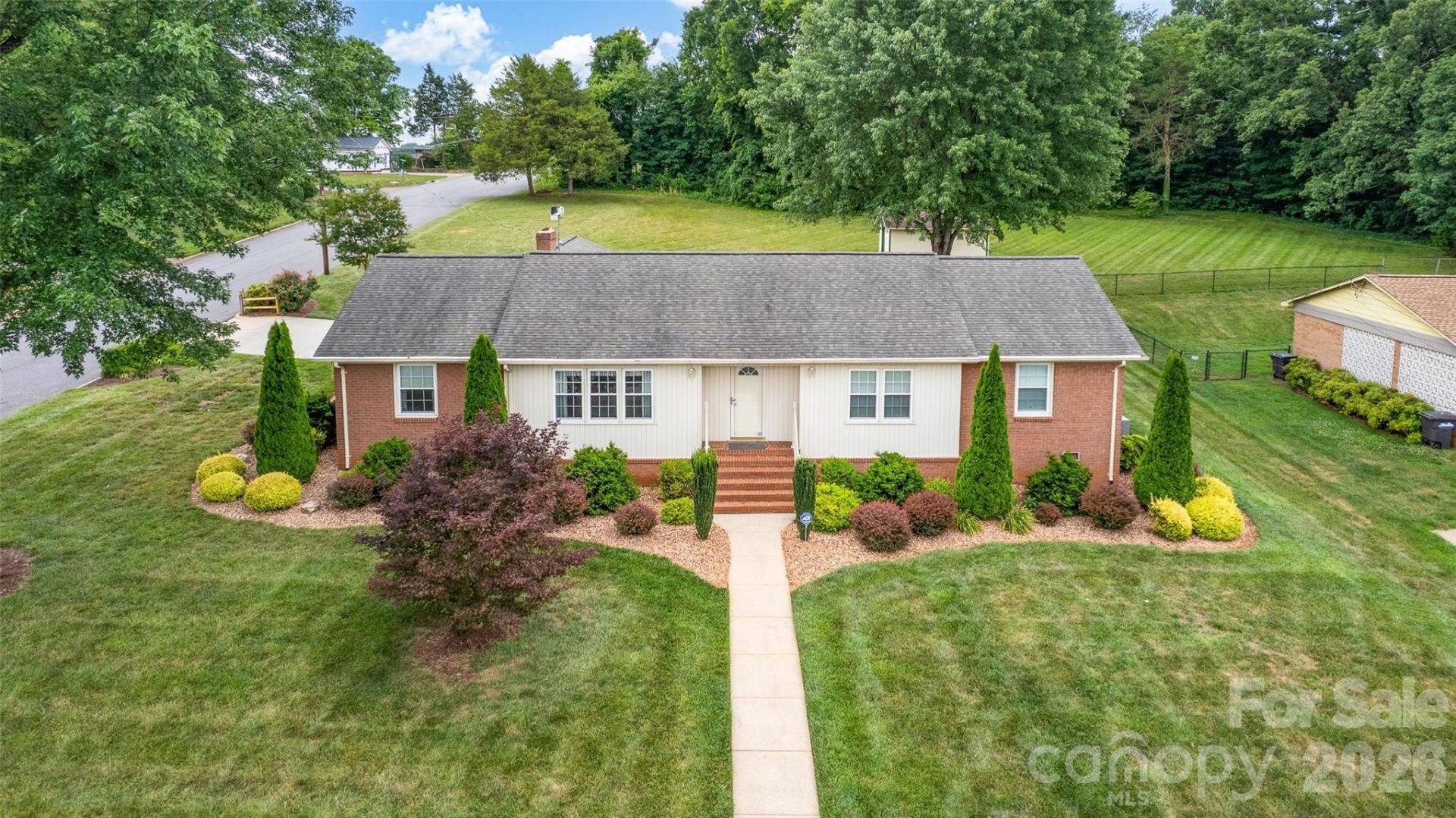 1508 Mount Vernon Avenue, Statesville, NC 28677 Main Photo