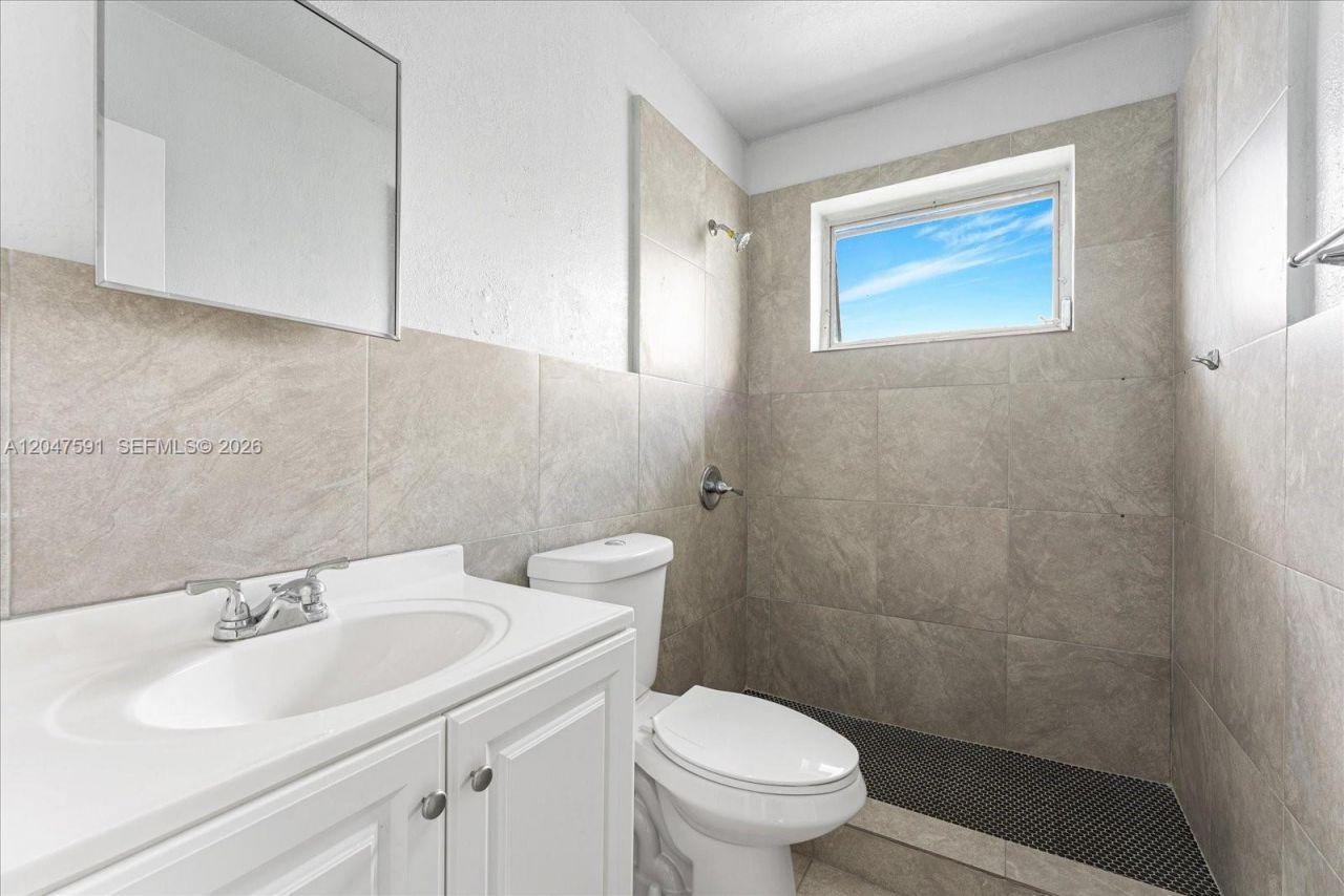 3255 W Flagler St , Unit 2, Miami, FL 33135 Photo
