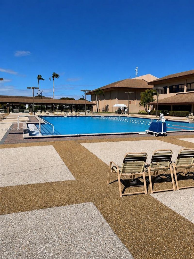 1251 SW 125th Ave, Unit 402T, Pembroke Pines, FL 33027 Photo