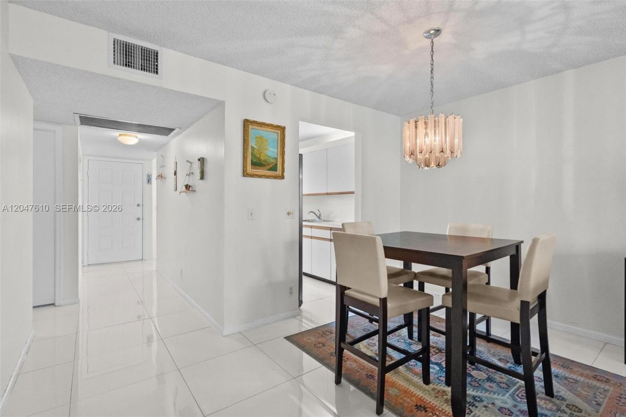 1251 SW 125th Ave, Unit 402T, Pembroke Pines, FL 33027 Photo