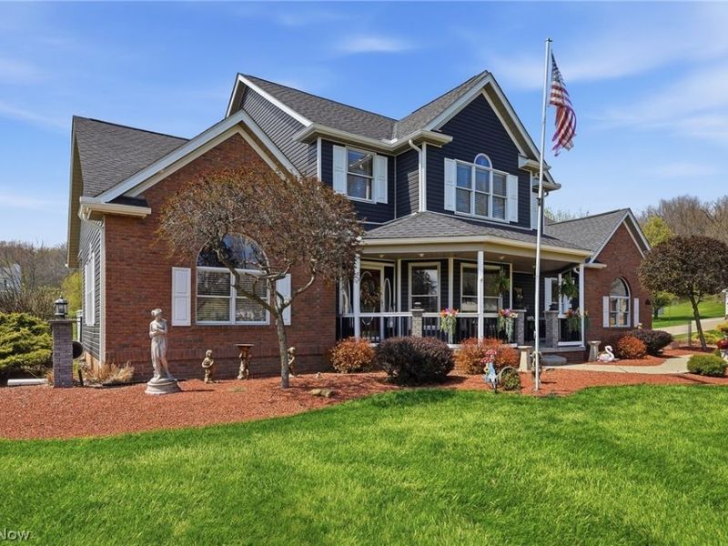 11186 Whitetail Run Street NW, Bolivar, OH 44612 Photo 2