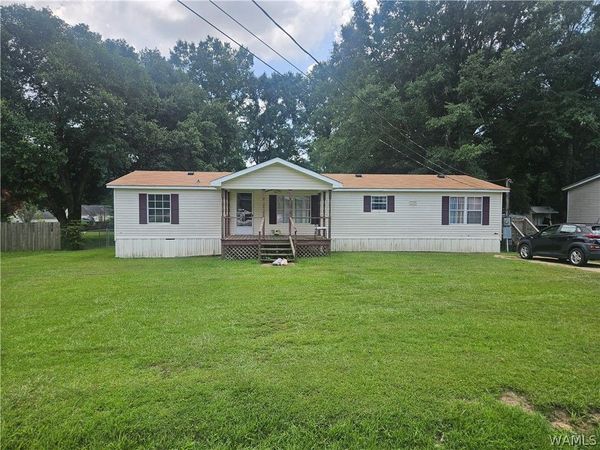 5301 Candlewood Drive, Northport, AL 35473