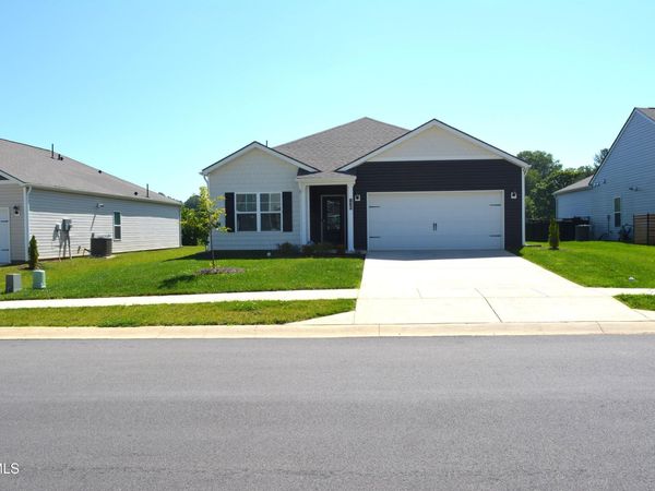 138 Tanasqui Drive, Johnson City, TN 37604