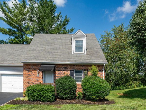 2700 Indian Ridge Road, Unit 19, Johnson City, TN 37604