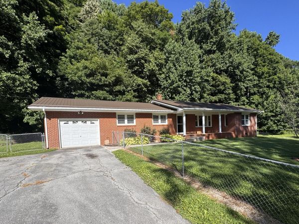 248 Burbank Road, Roan Mountain, TN 37687