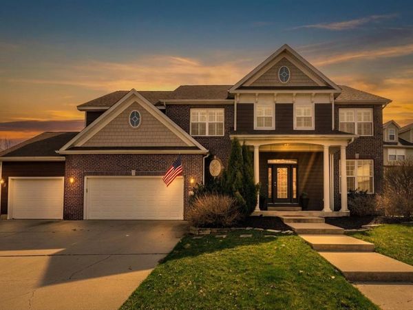 2606 Sweetgum Court , Valparaiso, IN 46383
