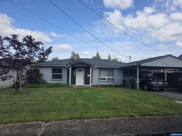 1315 1st Av, Sweet Home, OR 97386