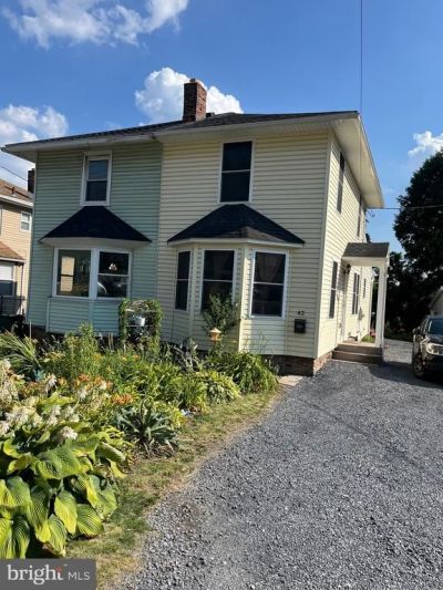42 E COLUMBIA ROAD, ENOLA, PA 17025