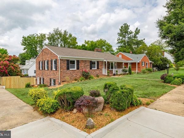 1329 BRENT STREET, FREDERICKSBURG, VA 22401