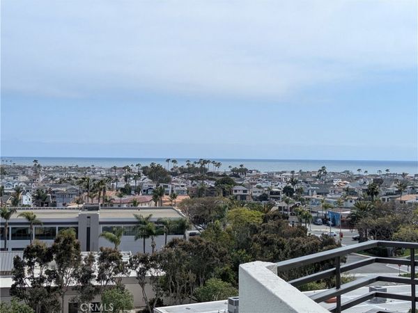 270 Cagney Lane, Unit 308, Newport Beach, CA 92663