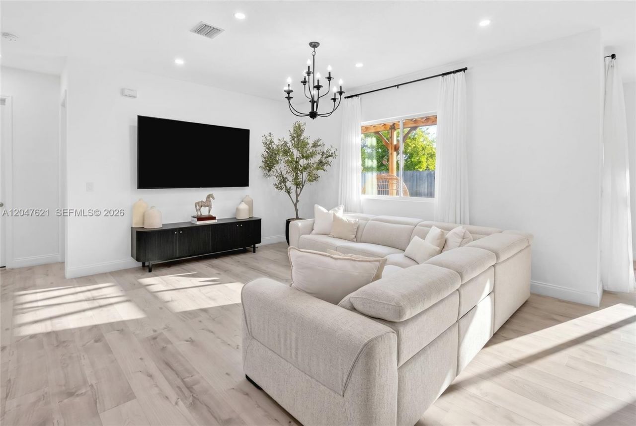 17901 SW 152nd Ave , Miami, FL 33187 Photo