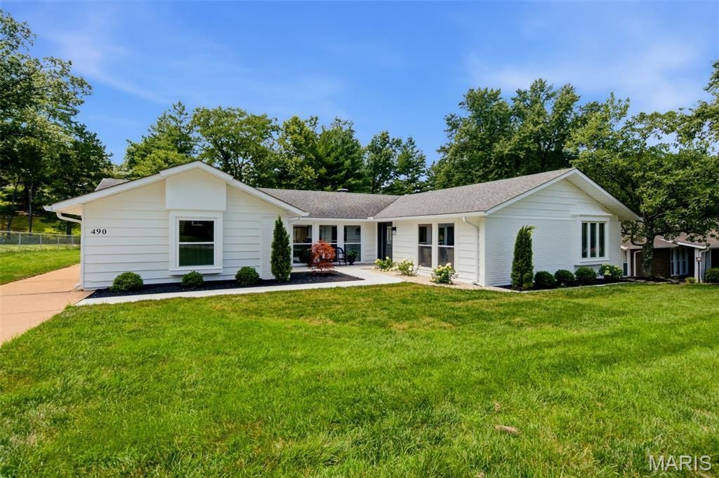490 Maymont Drive, Ballwin, MO 63011 Main Photo