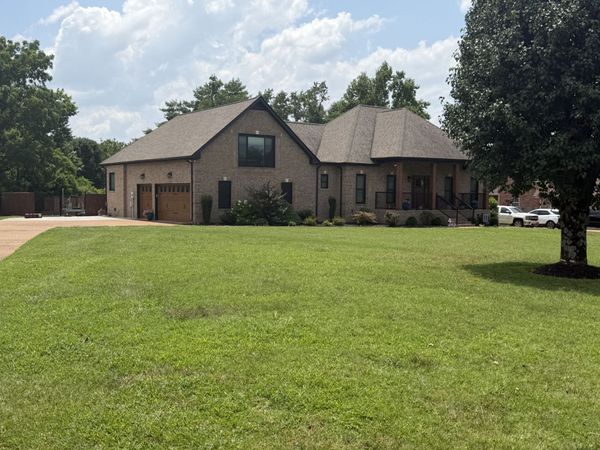1709 Wrencrest Dr, Mount Juliet, TN 37122