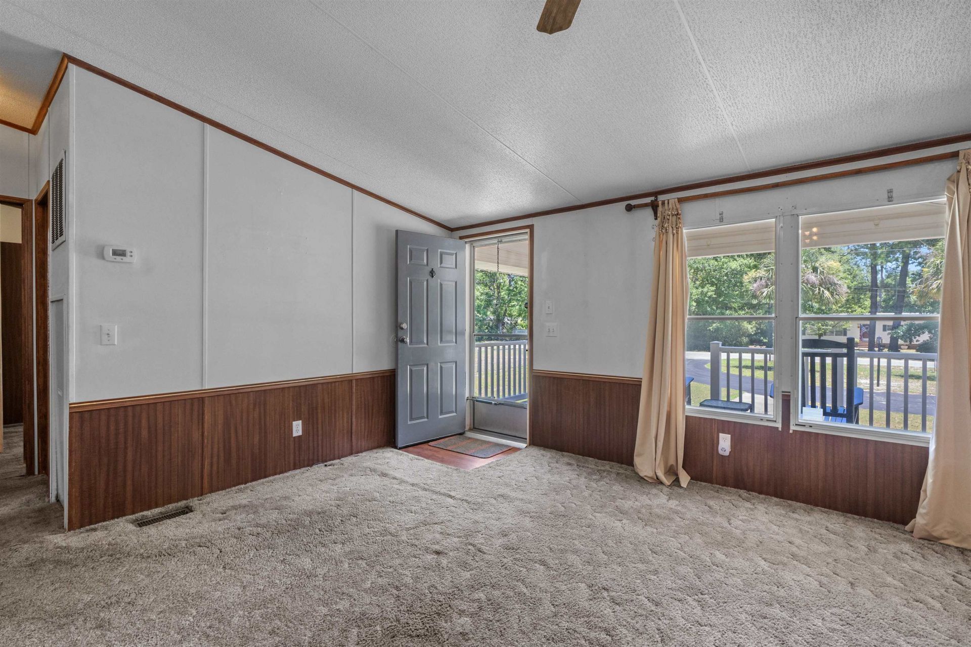 5074 Wesley Rd. Photo 10