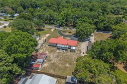 5074 Wesley Rd. photo 4