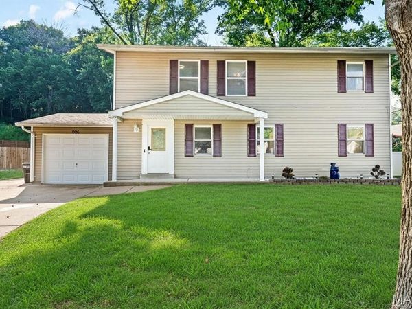 906 Forest Avenue, Valley Park, MO 63088