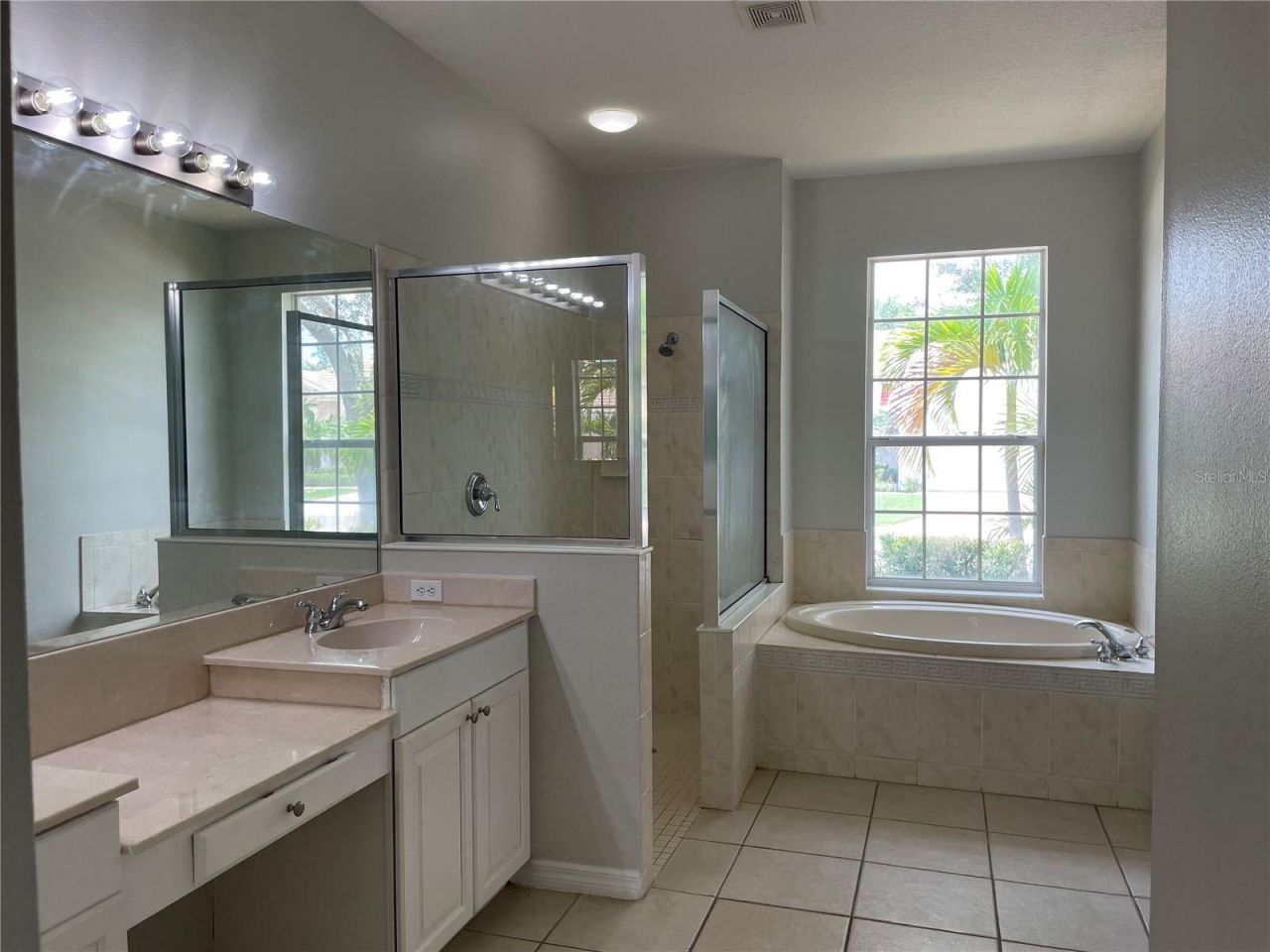 6119 Palomino Circle , Bradenton, FL 34201 Photo