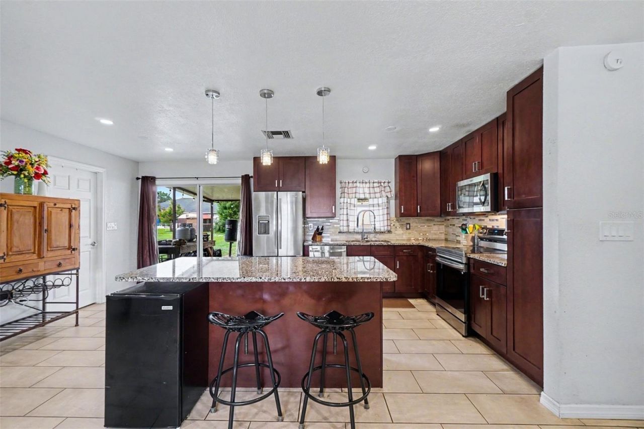 3321 Dauphine Street , Sebring, FL 33872 Photo