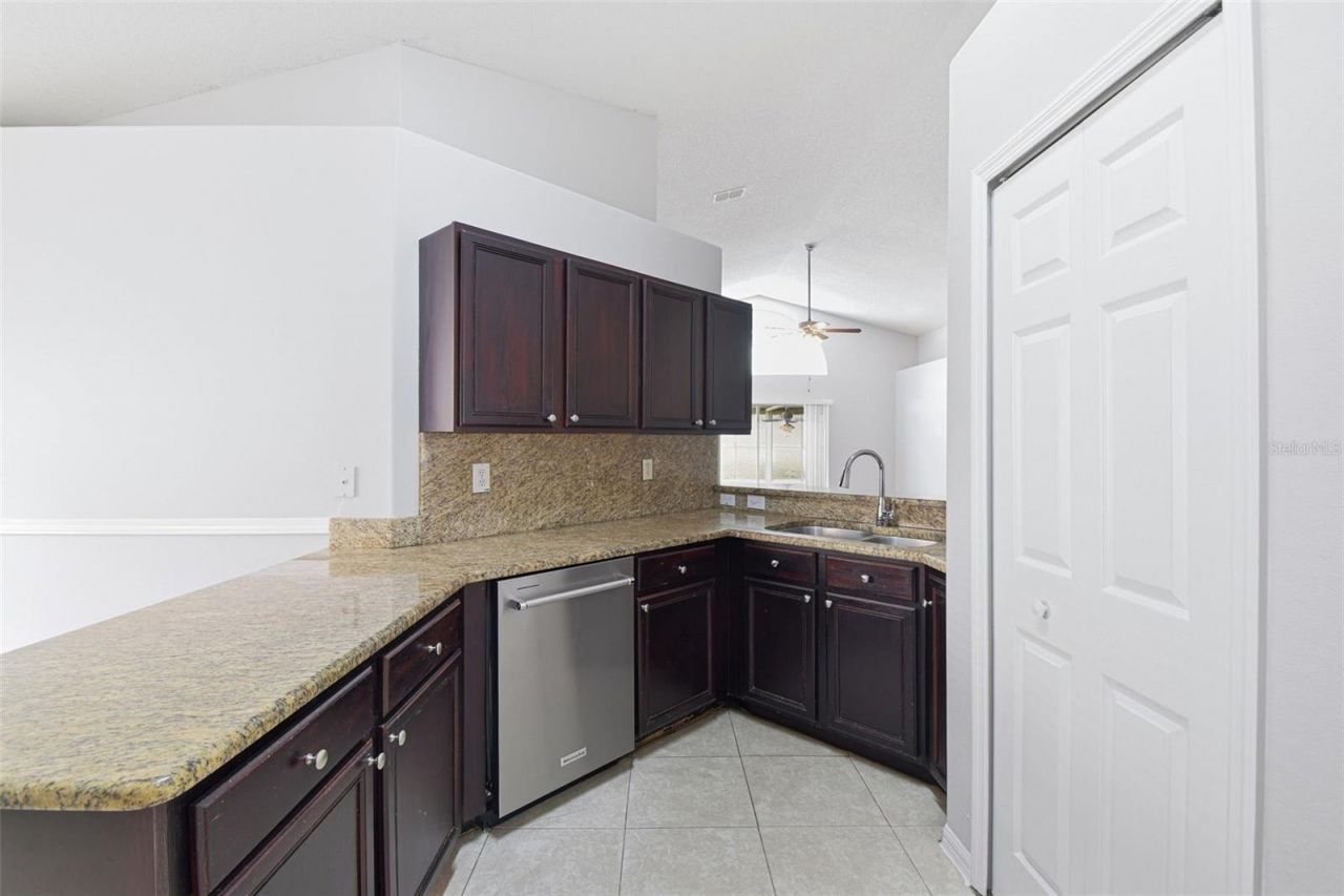 1708 Powder Ridge Drive , Valrico, FL 33594 Photo