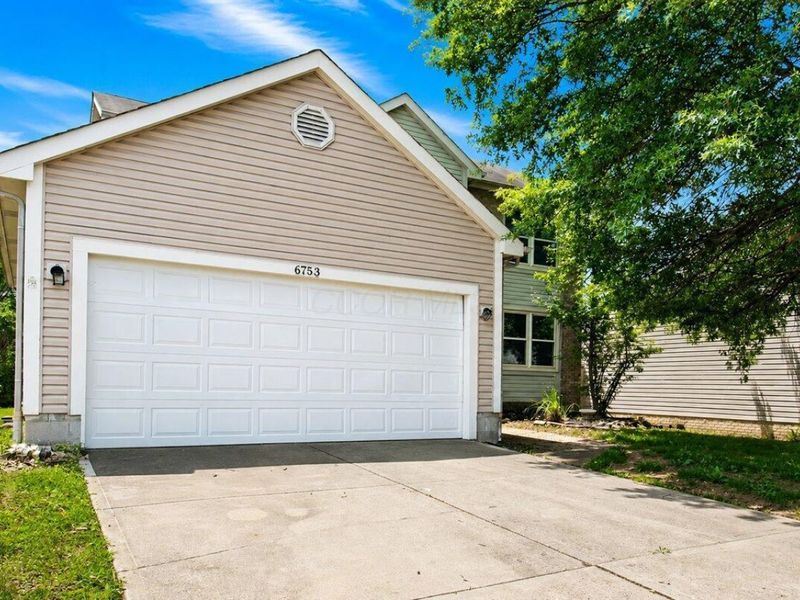 6753 Fallon Lane, Canal Winchester, OH 43110 Photo 2