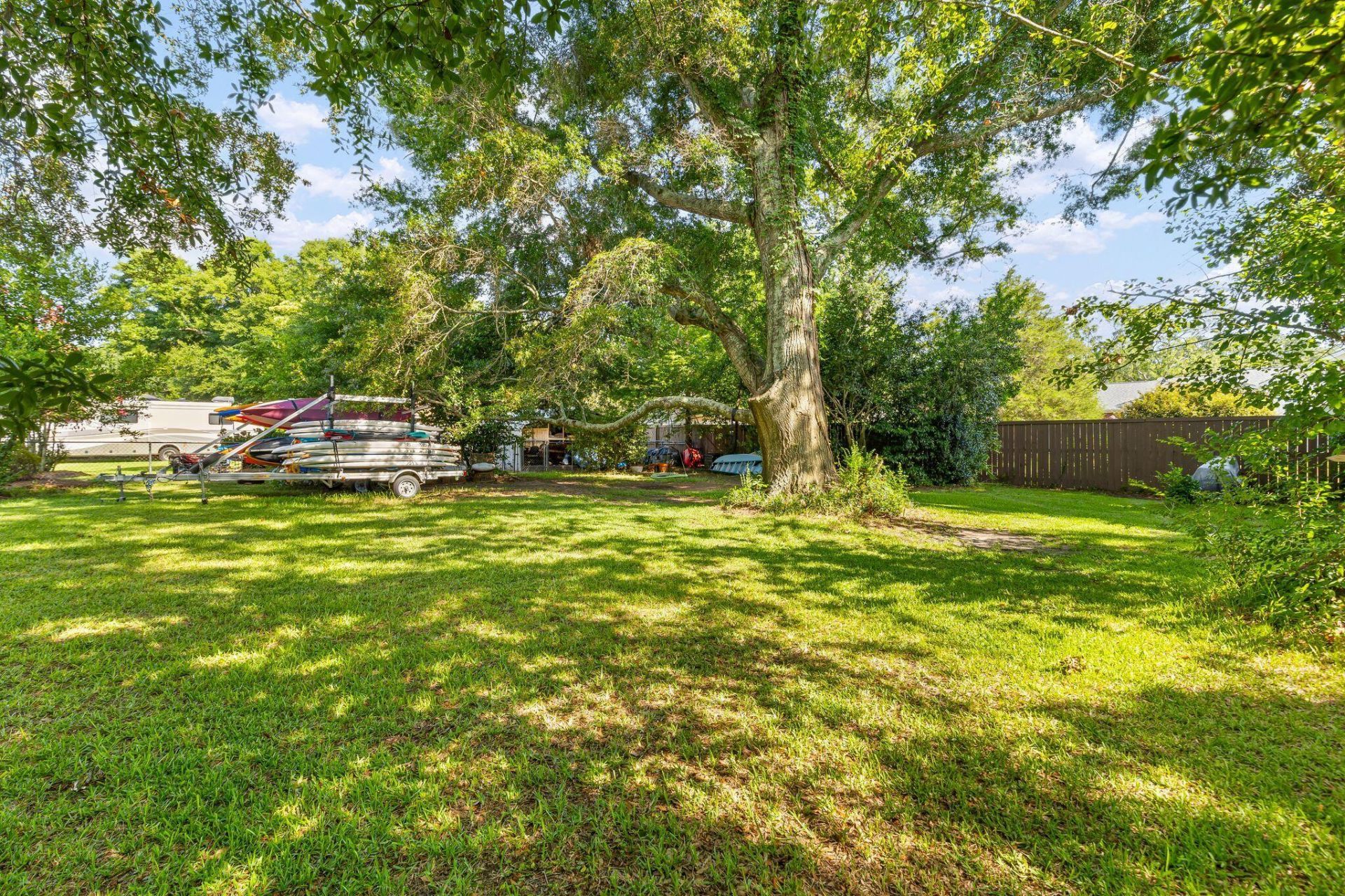 317 Hawthorne Street Photo 31
