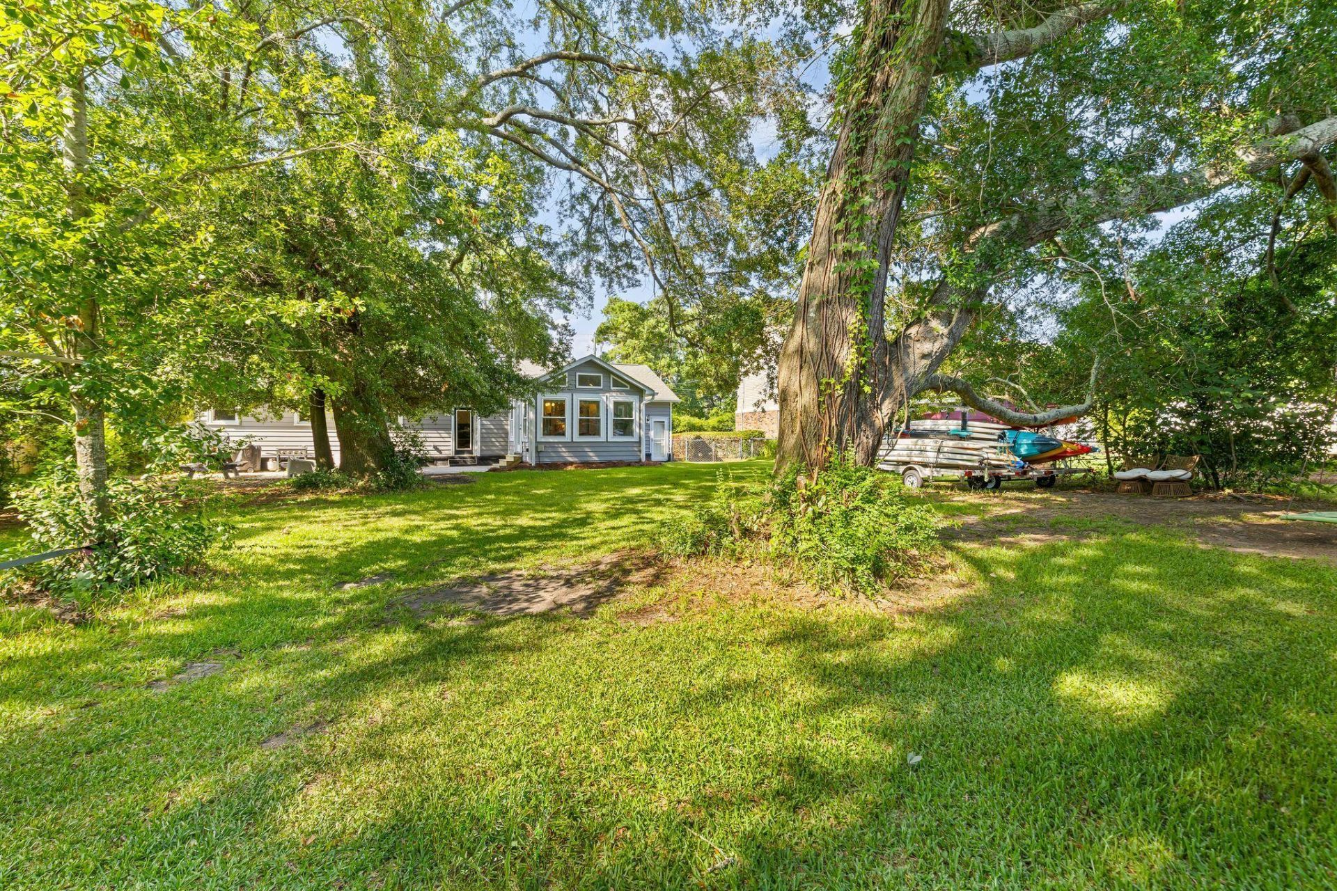 317 Hawthorne Street Photo 6