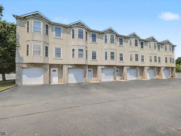66 Terhune Ave, Lodi, NJ 07644
