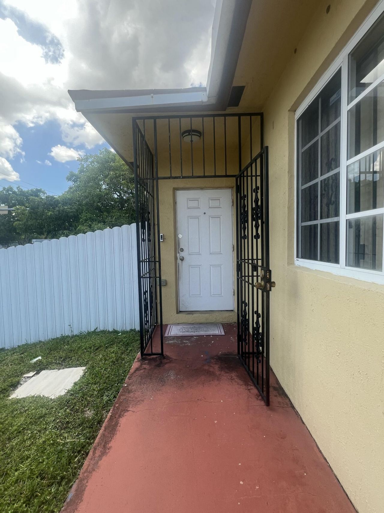 20700 NW 31st Avenue, Miami Gardens, FL 33056 Photo
