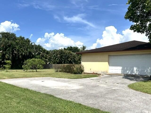 36911 3rd Street, Canal Point, FL 33438 Photo