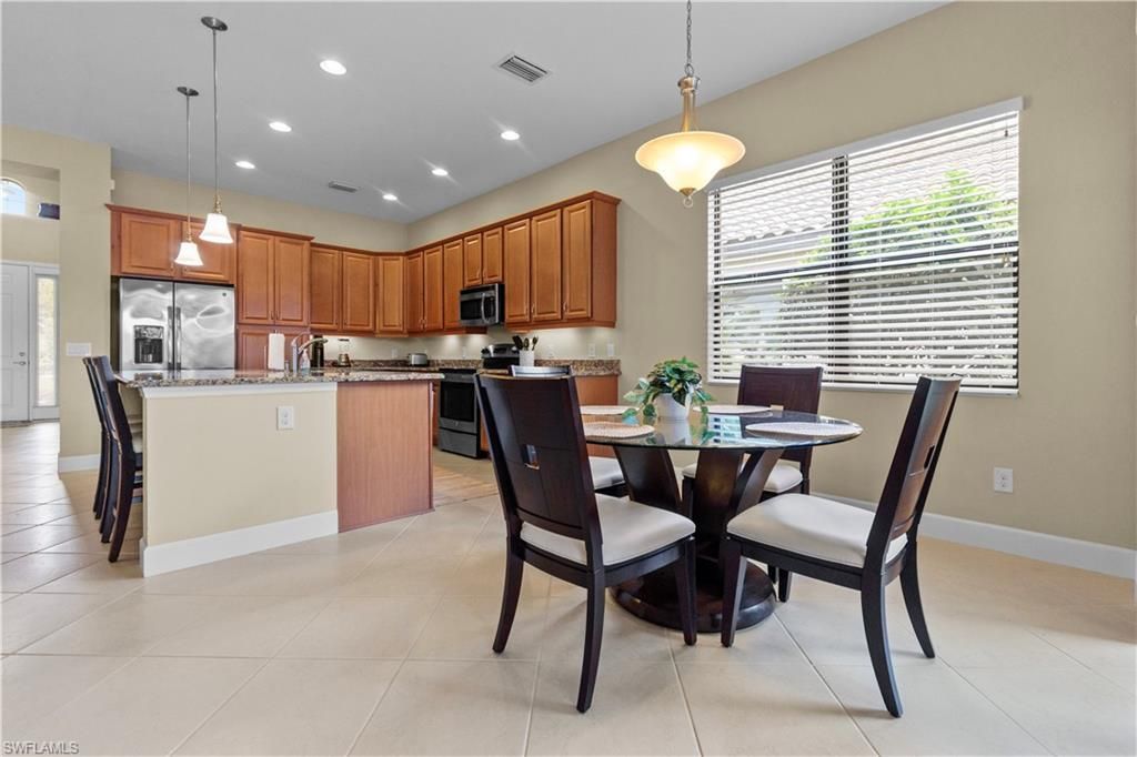 9292 Isla Bella Cir, Bonita Springs, FL 34135 Photo