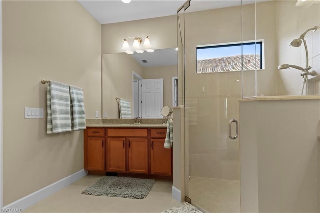 9292 Isla Bella Cir, Bonita Springs, FL 34135 Photo