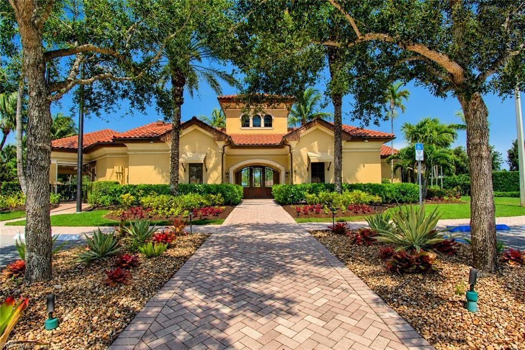9292 Isla Bella Cir, Bonita Springs, FL 34135 Photo