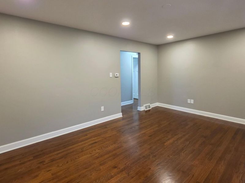 3137 Hillgate Road, Columbus, OH 43207 Photo 9