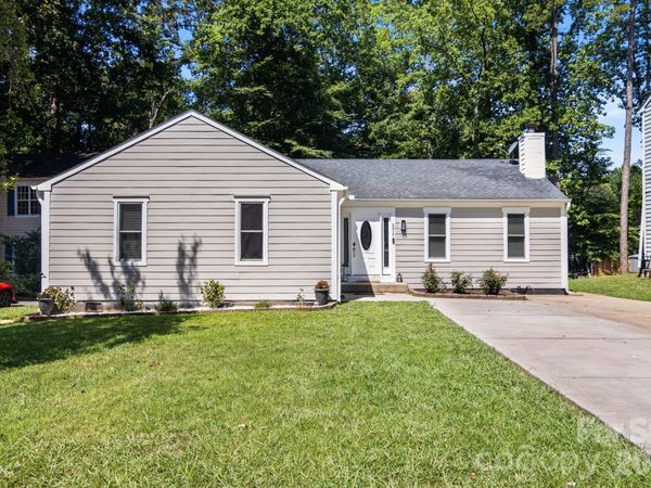 5917 Black Bear Court, Charlotte, NC 28214