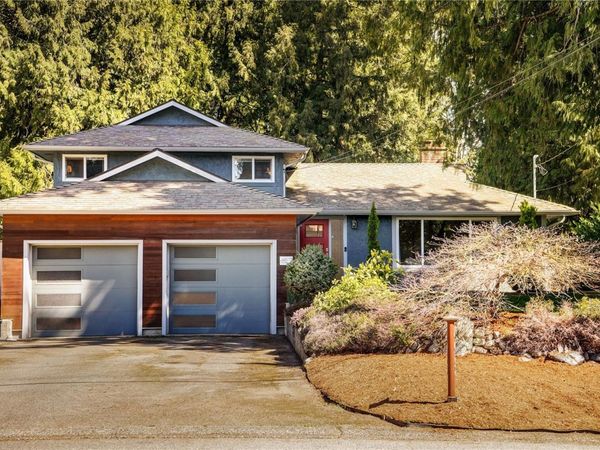 6429 Rodolph Rd , Central Saanich, BC V8Z 5W3
