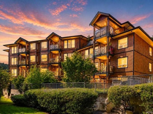101 Nursery Hill Dr, Unit #107, View Royal, BC V9B 0H5
