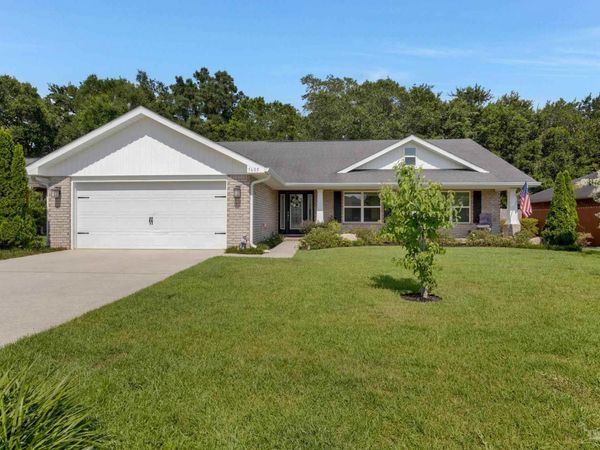 5605 Tucker Cir, Pace, FL 32571