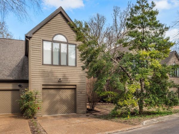 708 Harpeth Trace Dr , Nashville, TN 37221
