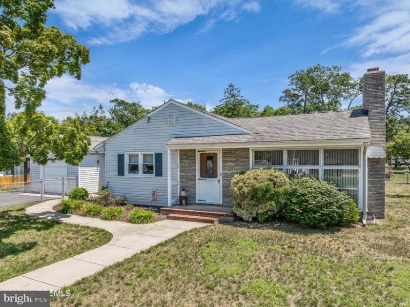 14 Larboard Street, Beachwood, NJ 08722 Main Photo