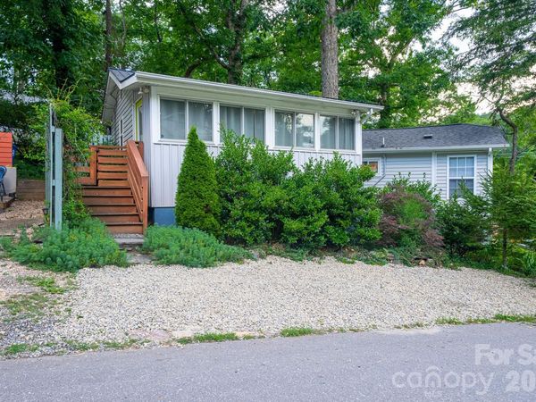 24 Rhododendron Drive, Asheville, NC 28805