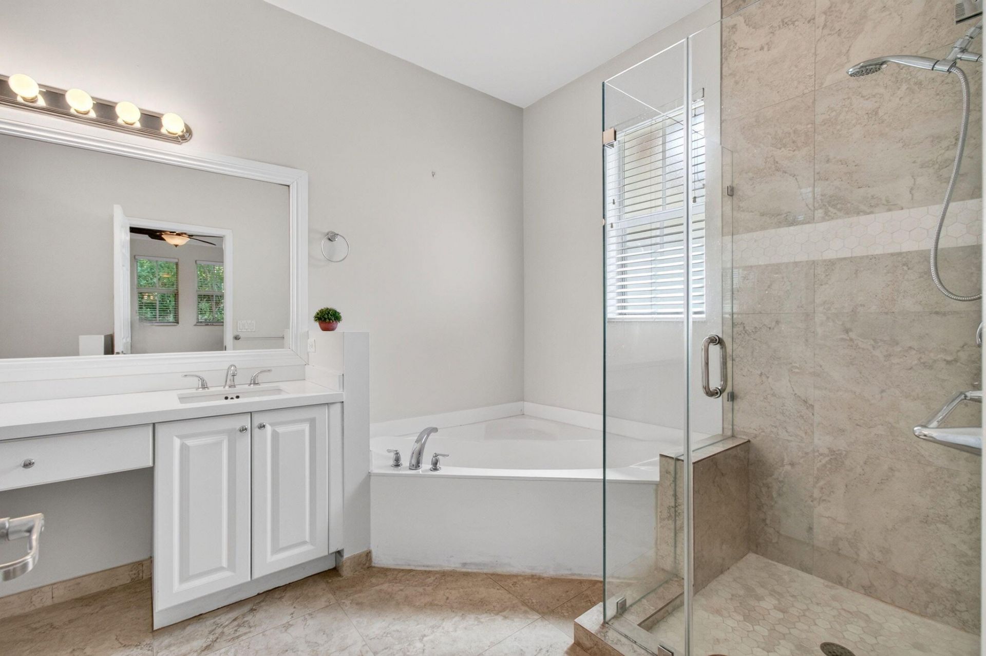 4651 Mimosa Terrace, Unit 1212, Coconut Creek, FL 33073 Photo