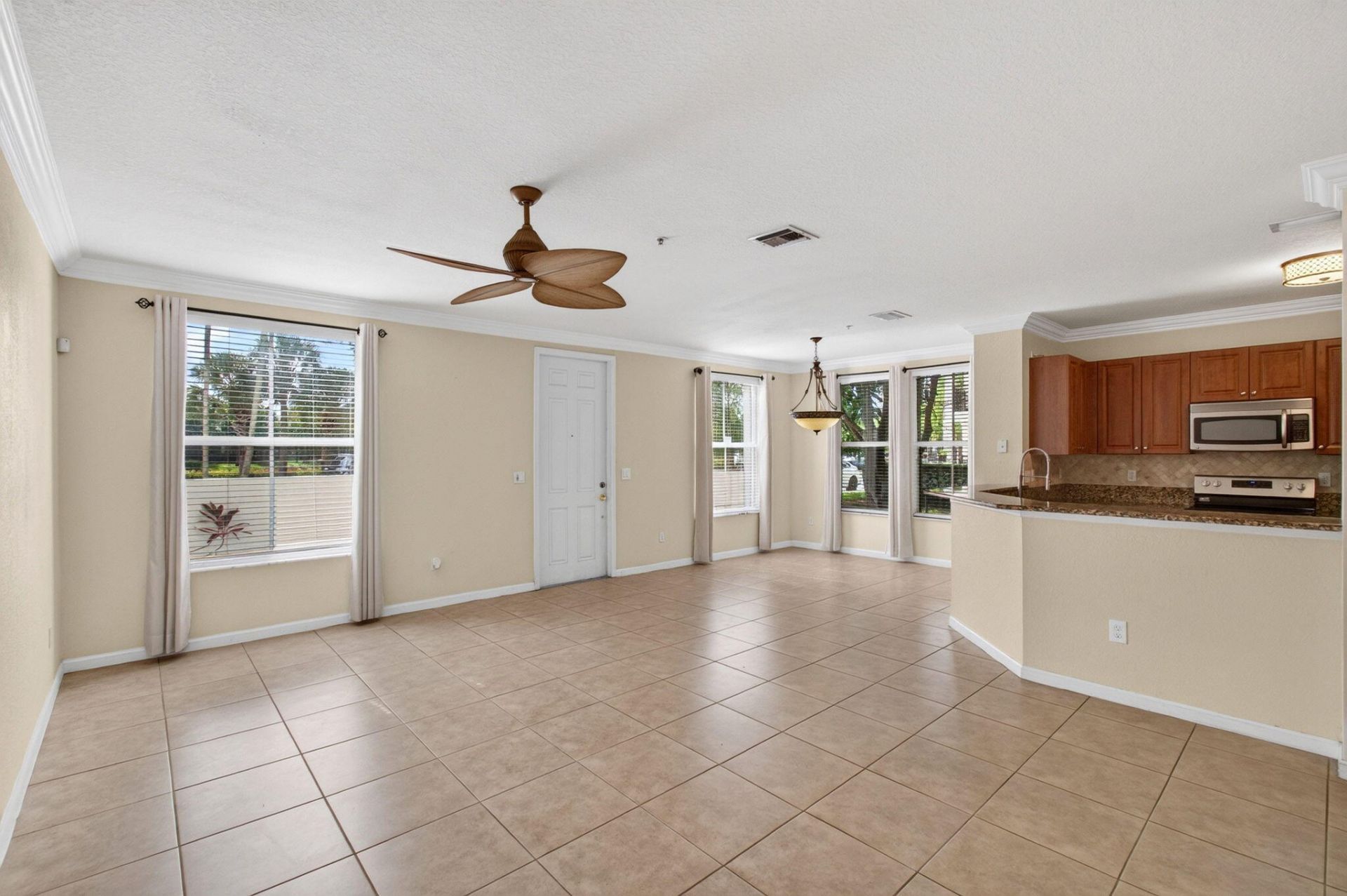 4651 Mimosa Terrace, Unit 1212, Coconut Creek, FL 33073 Photo