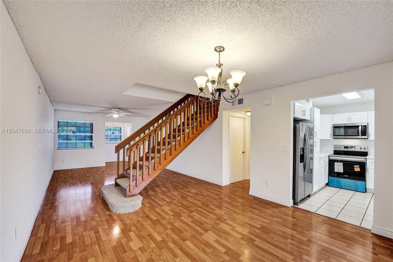 5028 SW 121st Ave, Cooper City, FL 33330 Photo