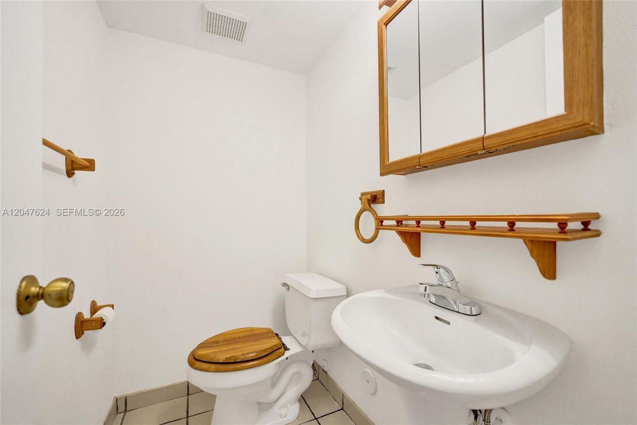 5028 SW 121st Ave, Cooper City, FL 33330 Photo