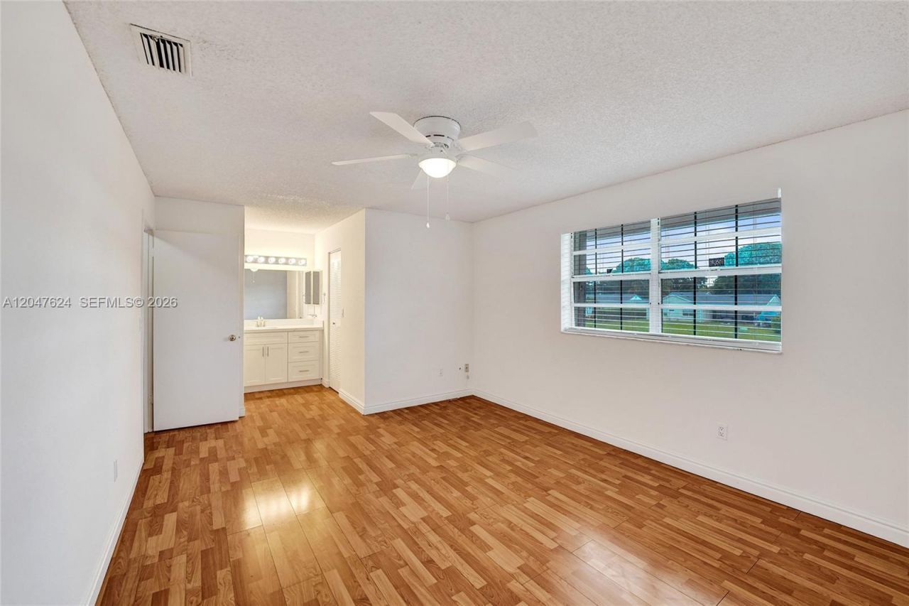 5028 SW 121st Ave, Cooper City, FL 33330 Photo