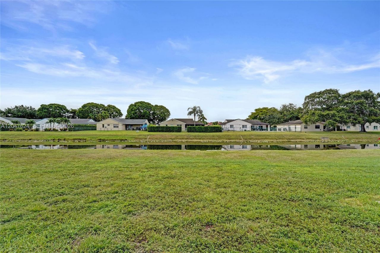 5028 SW 121st Ave, Cooper City, FL 33330 Photo