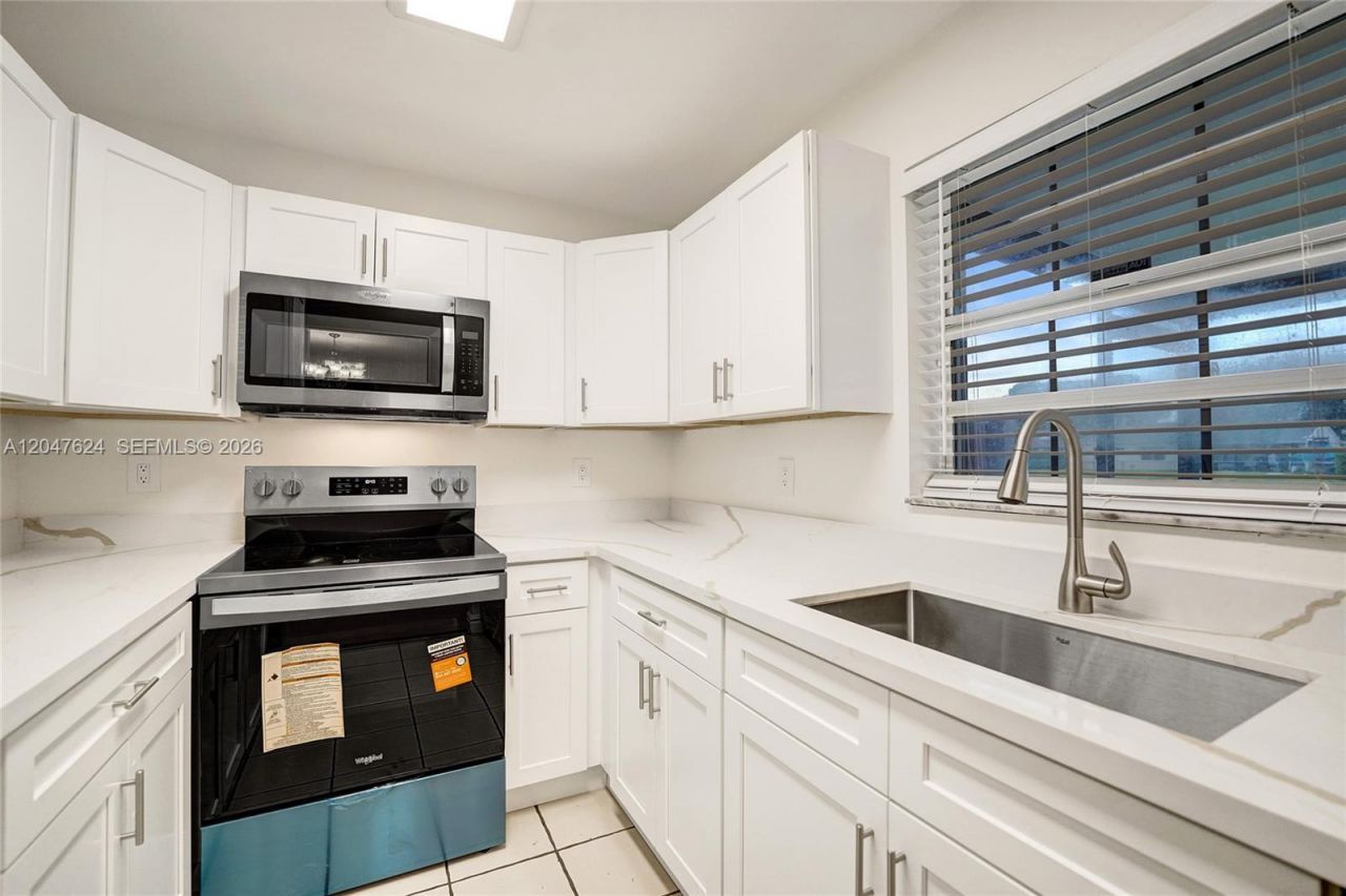 5028 SW 121st Ave, Cooper City, FL 33330 Photo