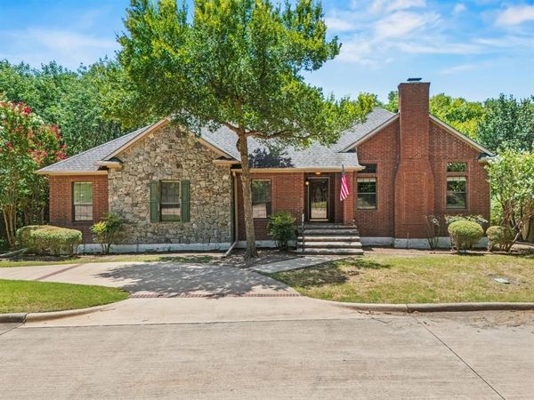1207 Valley Trail , Heath, TX 75032