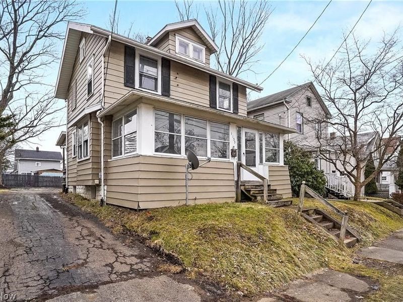 1155 Big Falls Avenue, Akron, OH 44310 Photo 2